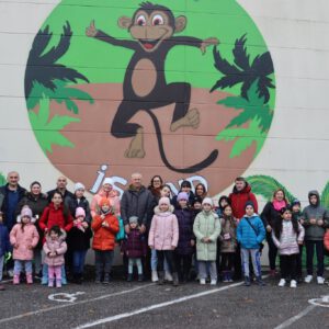 Ein friedlicher Tag im Unterhaltungszentrum ‚Monkey Island Bochum‘ mit ukrainischen Flüchtlingskindern